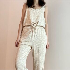 NWT Splendid jumpsuit leopard  print - M